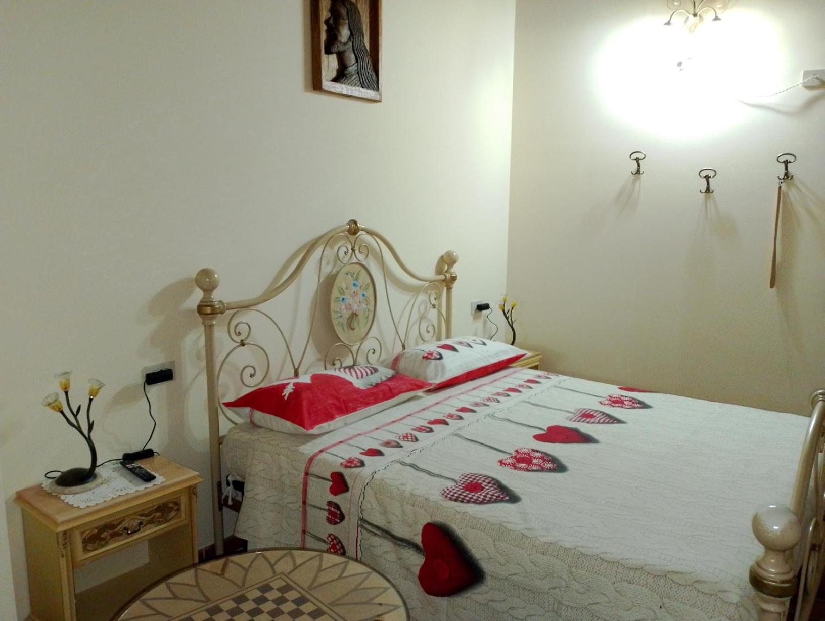 Appartamenti Cardinali Asís Habitación foto